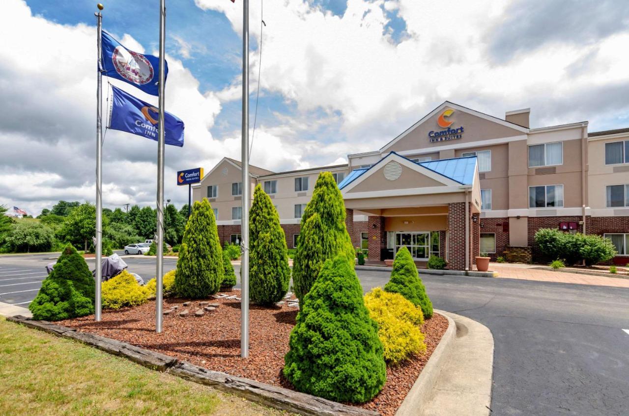 Comfort Inn & Suites Hillsville I-77 Buitenkant foto