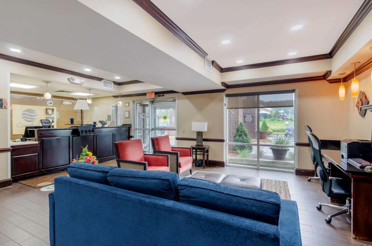 Comfort Inn & Suites Hillsville I-77 Buitenkant foto