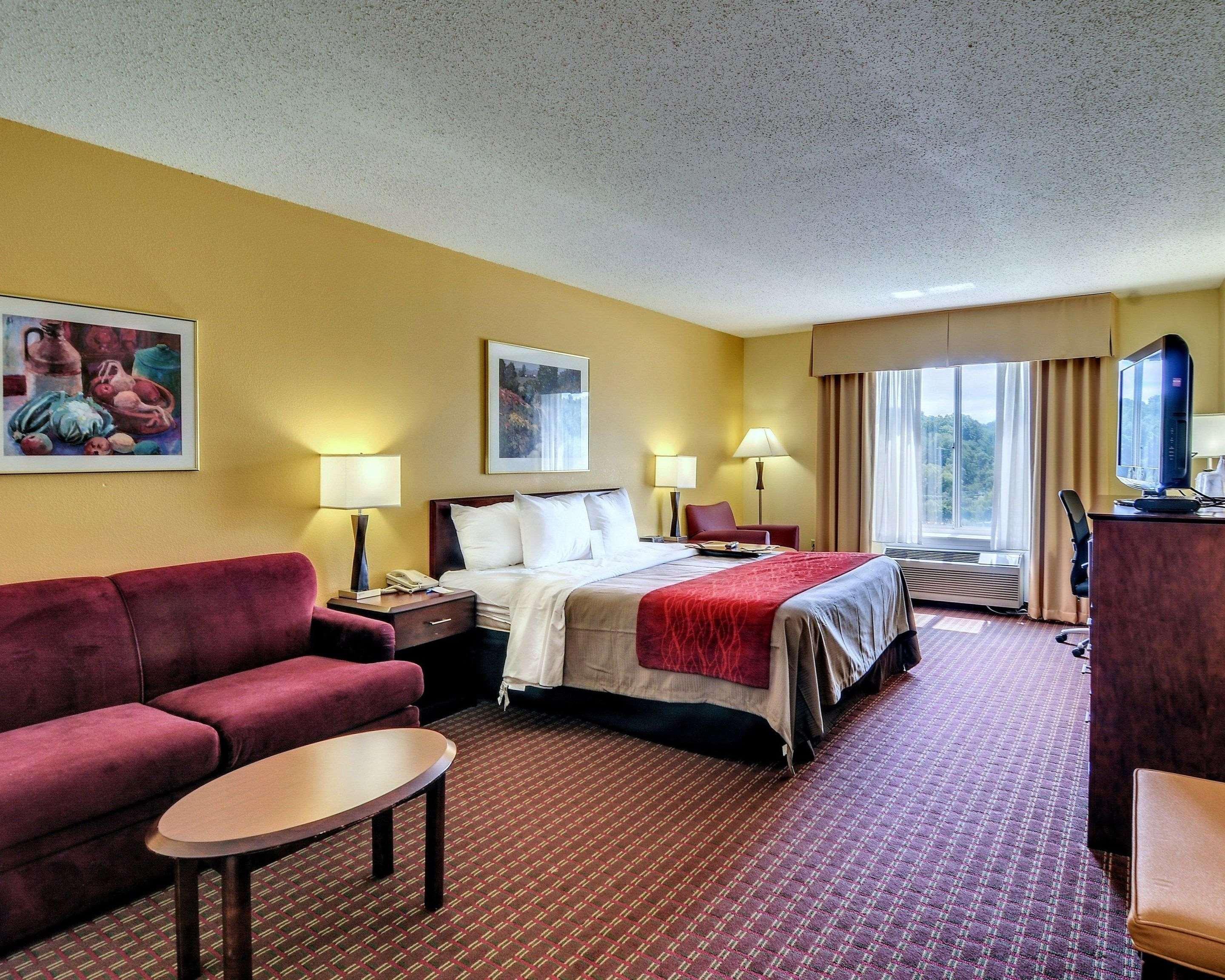 Comfort Inn & Suites Hillsville I-77 Buitenkant foto
