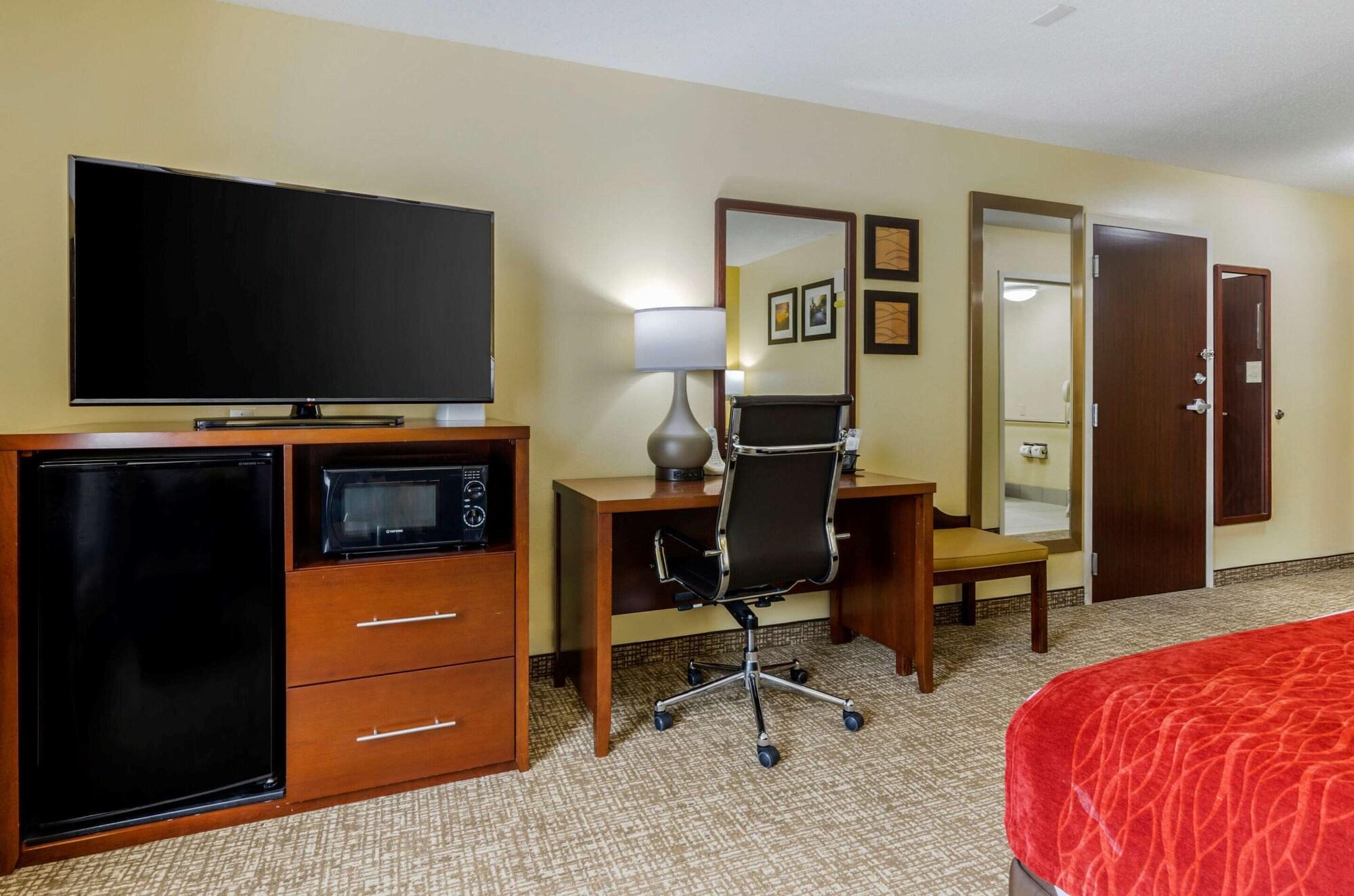 Comfort Inn & Suites Hillsville I-77 Buitenkant foto